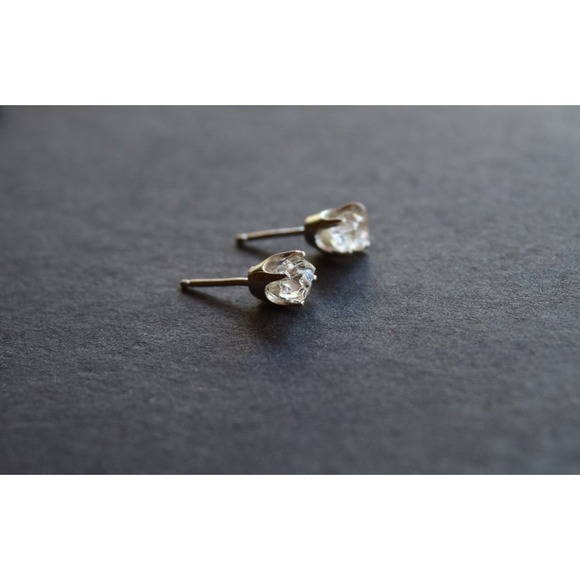 Sterling silver stud earrings, alternative diamond, uncut natural gemsto… - Picture 3 of 3
